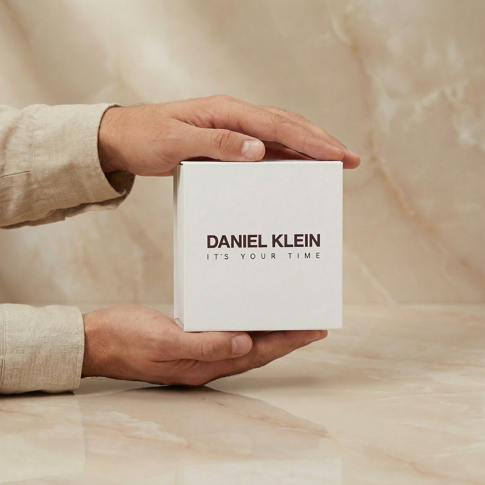 دانيال كلاين اكسكلوسف ساعة جلد أزرق داكن للرجال DK.1.14209-3